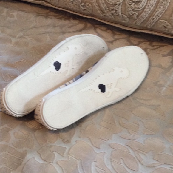 Rocket Dog Shoes Rocket Dog Slip On Canvas Sneaker With Bow Poshmark